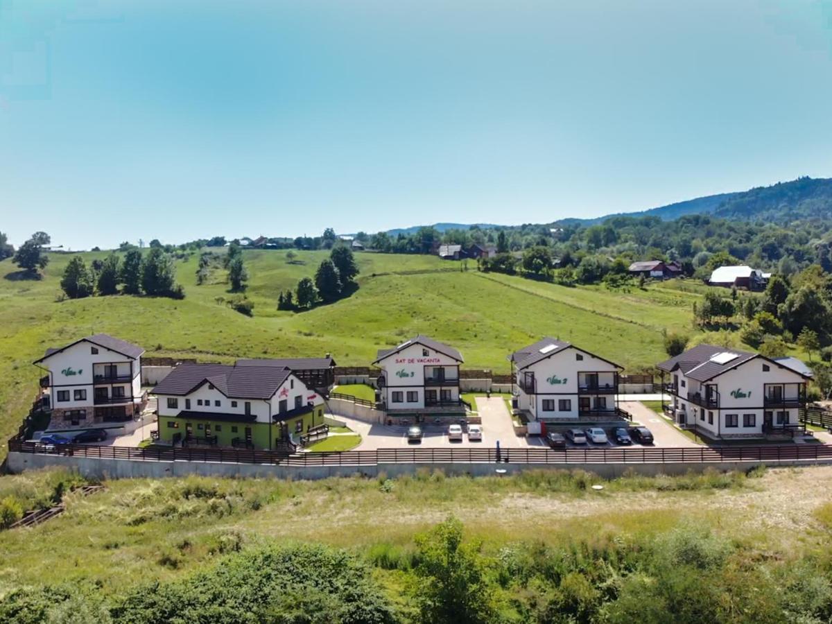 Sat De Vacanta Martisorul Cacica Bagian luar foto